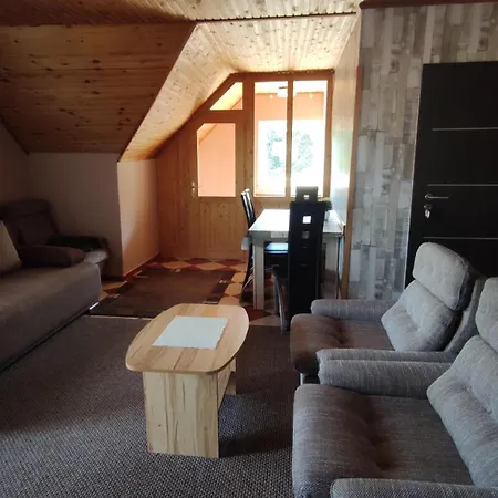 Aniko Vendeghaz منزل للإقامة هاركاني