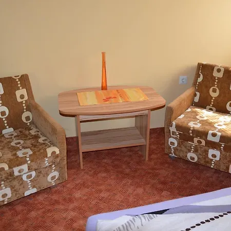 Aniko Vendeghaz Homestay Harkany